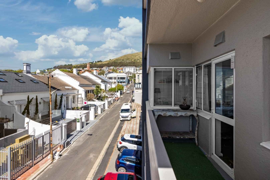 1 Bedroom Property for Sale in Green Point Western Cape